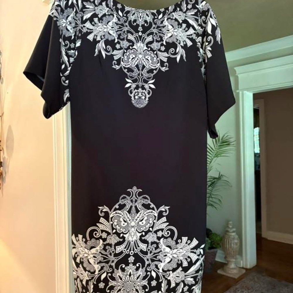 Adrianna Papell Black and White Sheath Dress with Flutter Sleeves